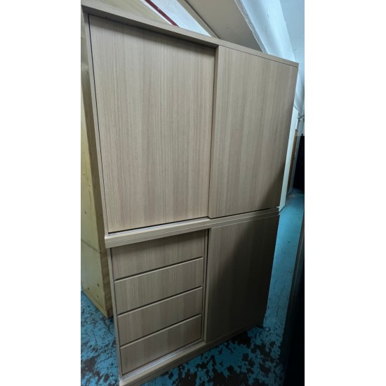 Liangzai wardrobe with sliding door (75% new)