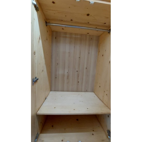 Pine four and a half foot wardrobe (70% new)