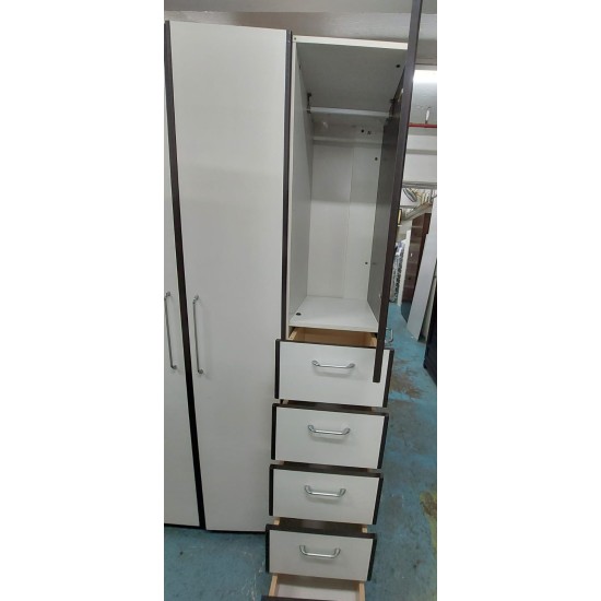Red Apple 4-foot Wardrobe (70% new)