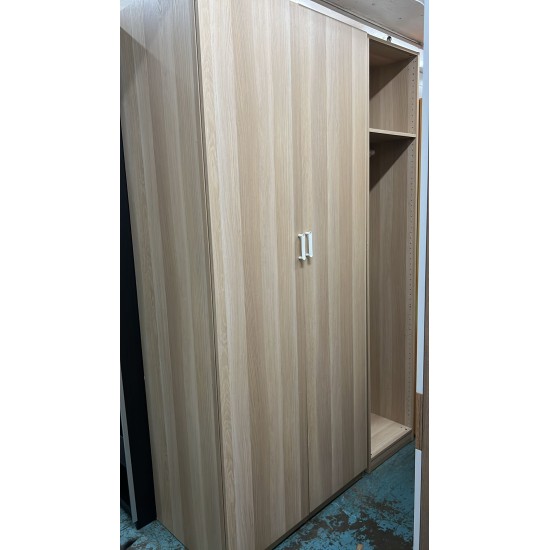 實用衣櫃(70%新) 己售 SOLD