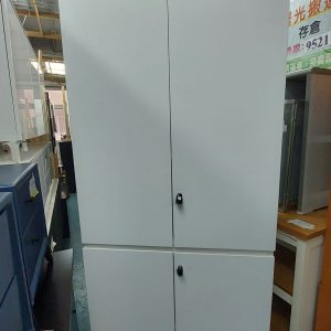 Practical storage locker (70% new)