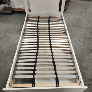 3-foot single bed (70% new)