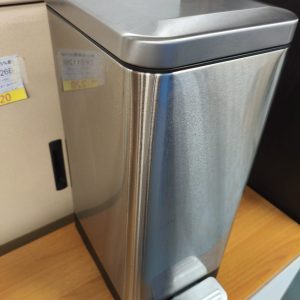 Stainless steel trash can (80% new)