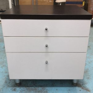 Red Apple Bedside Table (70% New)