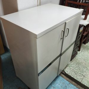 Locker (70% new)