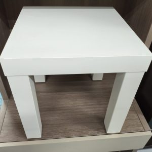 Coffee table (75% new)