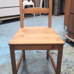 Pine Dining Chair (70% New)