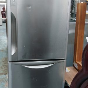 Hitachi 3-door refrigerator (70% new)