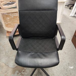 Office chair (70% new)