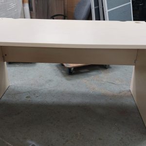 4.5-foot office desk (70% new)