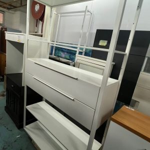 4-foot metal shelving locker (75% new)