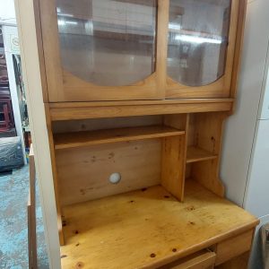 Pine wood desk (60% new)