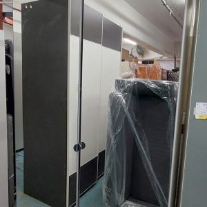 New mirrored wardrobe (75% new)