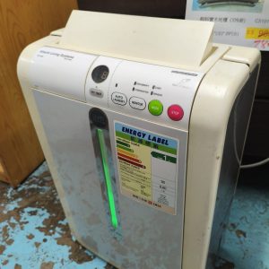 Hitachi dehumidifier (60% new)
