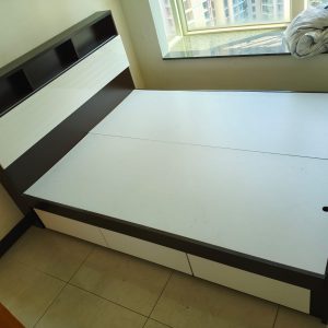 5-foot Double Bed (70% New)
