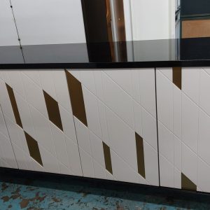 Showroom Unit Cabinet (90% New)