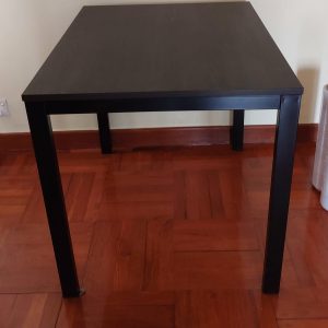 Opening dining table (75% new)