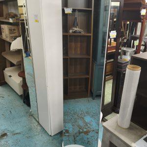 Beautiful full-length mirror and coat rack (75% new)