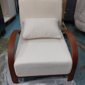 Single sofa (80% new)