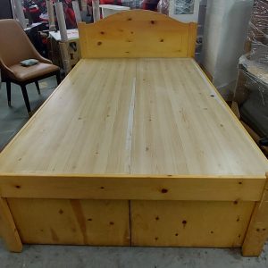 4.5-foot Sloping Wood Bed (75% New)