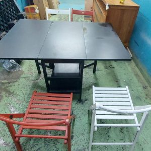 Butterfly table with four dining chairs (65% new)