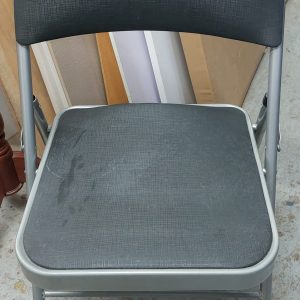 Folding chair (70% new) Dimensions: 47cm (W) * 40cm (D) * 77cm (H)