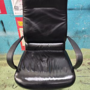 High-quality leather computer chair (75% new)