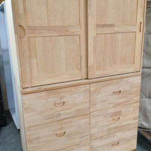 Solid wood 4-foot wardrobe (75% new)