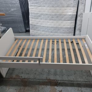 Three-foot bed (70% new) Dimensions: 98cm (width) * 197cm (length) * 78cm (height) Inner dimensions: 92cm (width) * 192cm (length) * 50cm (height)