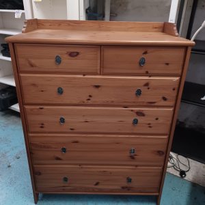 Solid wood six-bay cabinet (75% new) Dimensions: 96cm (width) * 50cm (depth) * 127cm (height)