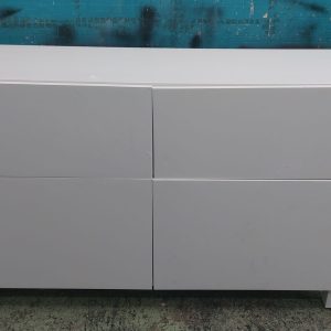 Four-foot base cabinet (70% new) Dimensions: 120cm (width) * 40cm (depth) * 75cm (height)