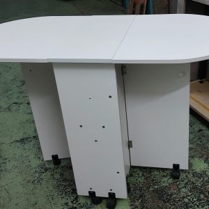 Simple butterfly stand (70% new) Dimensions: 60-120CM (width) * 28-60CM (depth) * 77CM (height)
