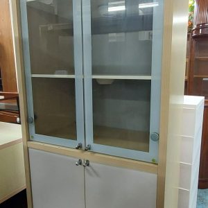 Glass cabinet (70% new) Dimensions: 69cm (width) * 40cm (depth) * 213cm (height)