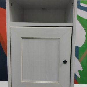 Bedside table (70% new) - Dimensions: 36cm (width) * 35cm (depth) * 62cm (height)難