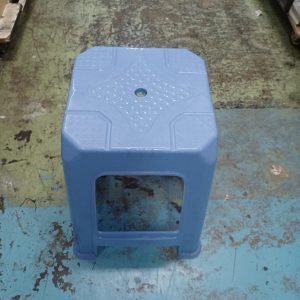 膠椅(70%新)尺寸:30CM(寬)* 30CM(深)* 47CM(高)