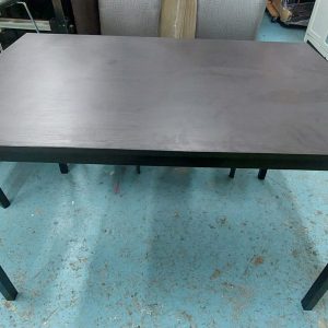 New clean cutting board (75% new) - Dimensions: 110cm (width) * 68cm (depth) * 75cm (height)