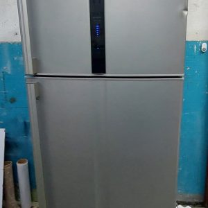 Hitachi large refrigerator (70% new) - Dimensions: 72cm (width) * 77cm (depth) * 184cm (height)