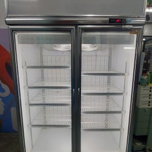 Commercial freezer (65% new) - Dimensions: 126cm (W) * 70cm (D) * 205cm (H)