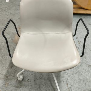 Leather Computer Chair (70% New) Dimensions: 60 cm (W) × 50 cm (D) × 76 cm (H)