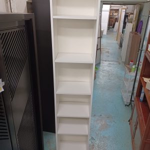 White shelf (70% new) - Dimensions: 40cm (width) * 28cm (depth) * 203cm (height)