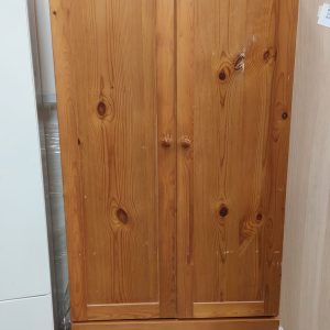 Pine wood 2.5-foot wardrobe (70% new) Dimensions: 76cm (width) * 56cm (depth) * 183cm (height)
