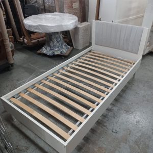 3-foot single bed (70% new) - Dimensions: 98cm (width) * 196cm (length) * 38-87cm (height), inner 92cm (width) * 190cm (length)