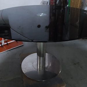 不鏽鋼玻璃開盒餐枱(70%新)- 尺寸: 130cm(寬)* 90-130cm(深)* 79cm(高)