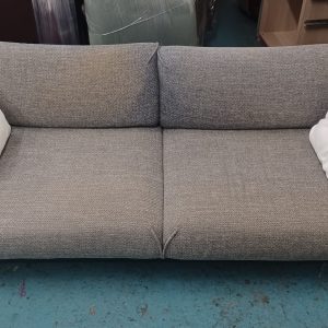 布藝梳化(70%新)尺寸: 200cm(寬)* 96cm(深)* 70cm(高)/////售罄/////SOLD OUT