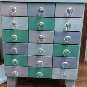 靚靚實木櫃桶仔 (70%新) 尺寸: 37cm(寬)* 28cm(深)* 45cm(高)