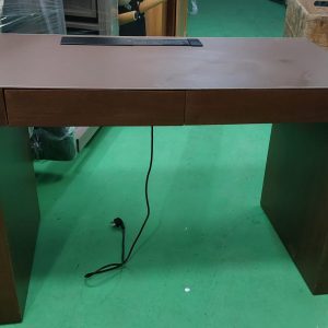 Custom-made 4-foot desk (70% new) Dimensions: 120cm (width) * 60cm (depth) * 77cm (height)