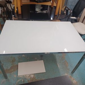 Glass and Stainless Steel Dining Table (70% New) Dimensions: 136cm (W) * 85cm (D) * 75cm (H)