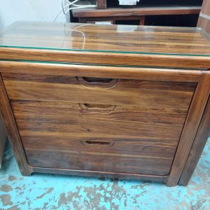 Solid wood four-drawer extendable desk (75% new) Dimensions: 100-171cm (width) * 40cm (depth) * 78cm (height)