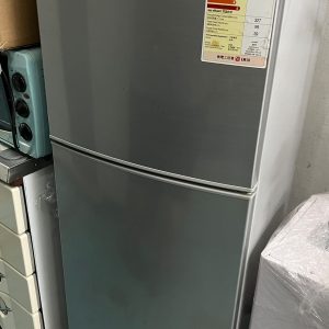 SHARP refrigerator (70% new) Dimensions: 48cm (width) * 51cm (depth) * 121cm (height)