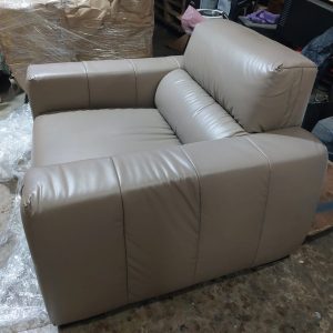 Single-seat leather sofa (75% new) Dimensions: 96cm (W) * 92cm (D) * 76cm (H)